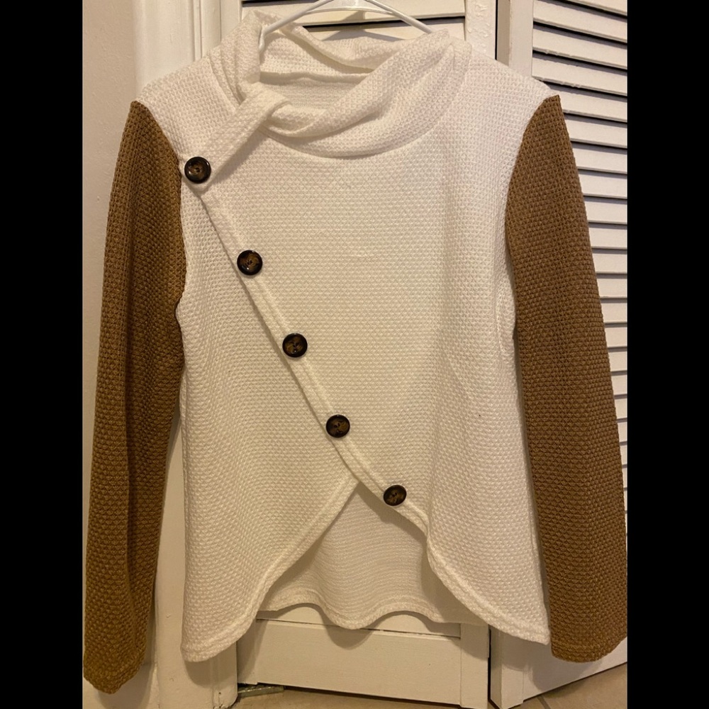 Never worn long sleeve waffle shirt